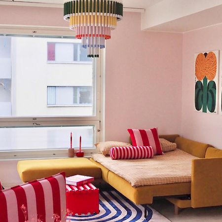 Candy-Colored Two-Room Condo With Sweet Views Helsinki Eksteriør billede