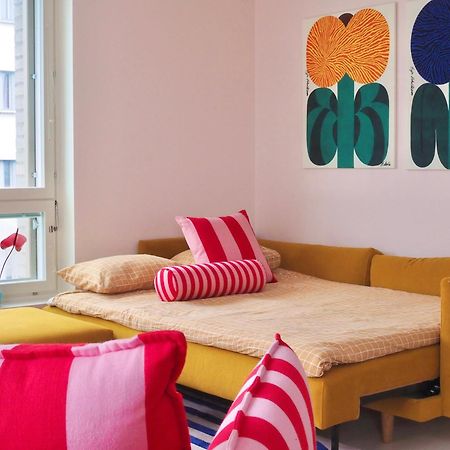 Candy-Colored Two-Room Condo With Sweet Views Helsinki Eksteriør billede